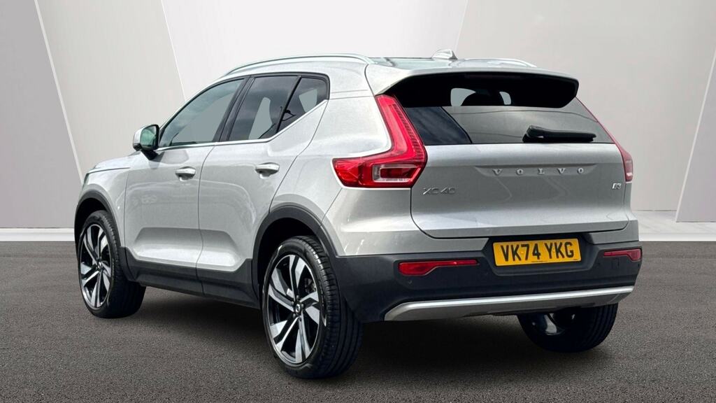 Volvo XC40 2.0 B3p Ultra Bright Silver #2