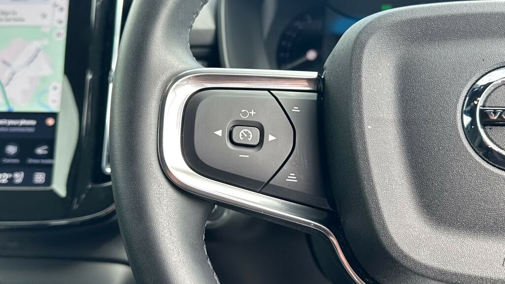 Volvo XC40 2.0 B3p Plus Dark Grey #18