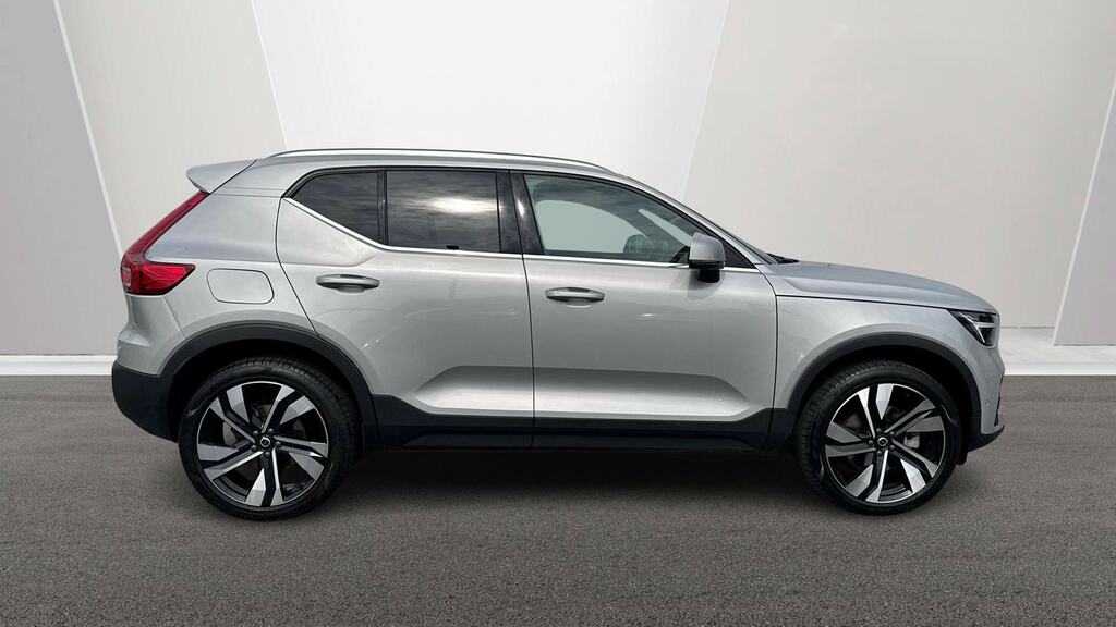 Volvo XC40 2.0 B3p Ultra Bright Silver #3