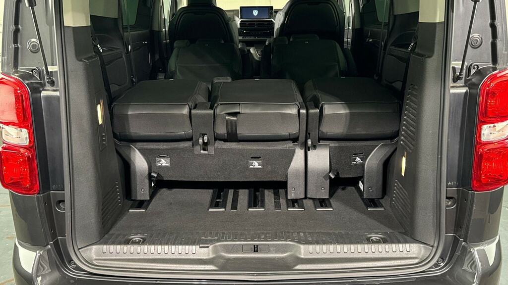 Peugeot e-Traveller Mpv Grey #28