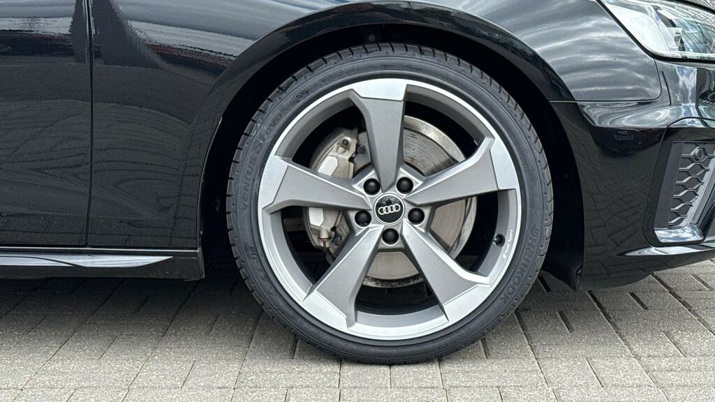 Audi A4 40 Tfsi 204 Black Edition S Tronic AE22WKK Black #5