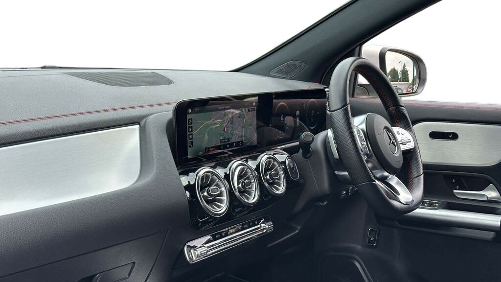 Mercedes-Benz EQA Eqa 350 4Matic Amg Line Premium White #8