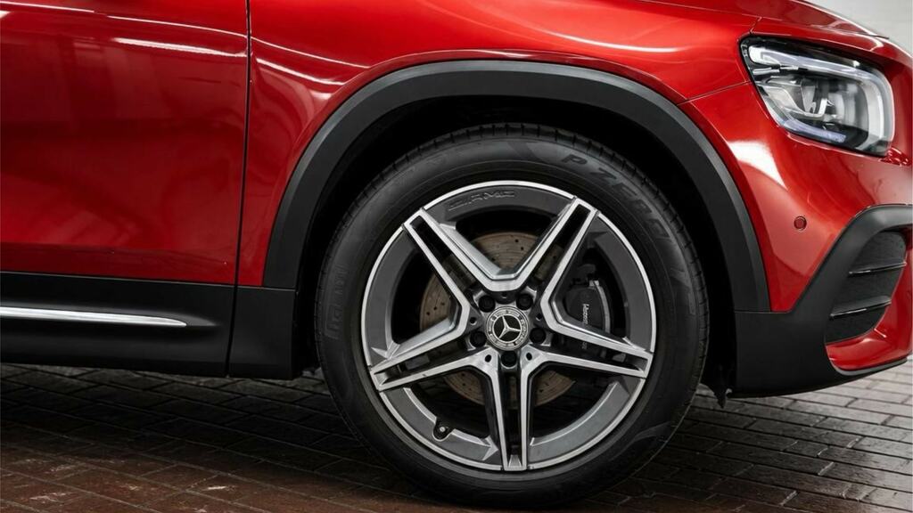 Mercedes-Benz GLB Class Glb 200 Amg Line Premium Plus 7G-tronic Red #5