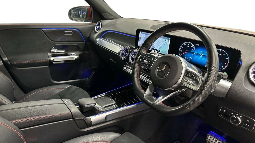 Mercedes-Benz GLB Class Glb 200 Amg Line Premium Plus 7G-tronic Red #3