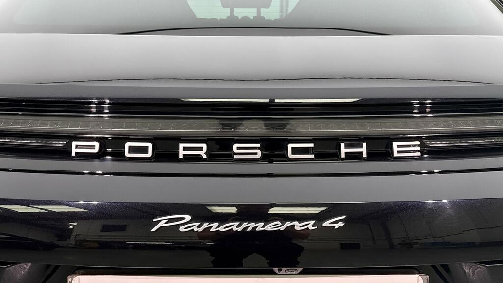 Porsche Panamera Panamera 4 E-hybrid Black #24
