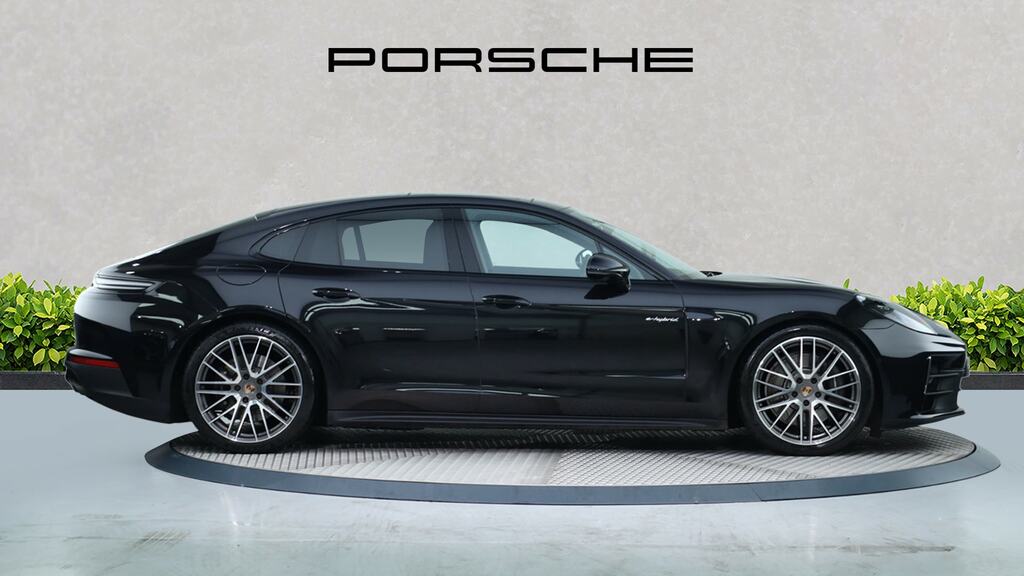 Porsche Panamera Panamera 4 E-hybrid Black #8
