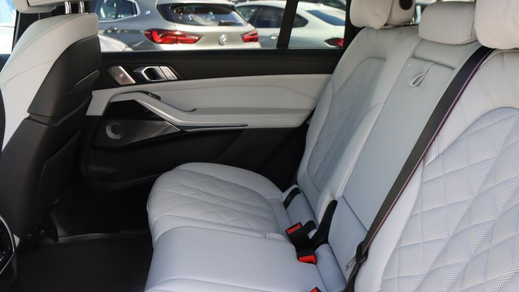 BMW X7 Xdrive40d Mht M Sport Step Black #12