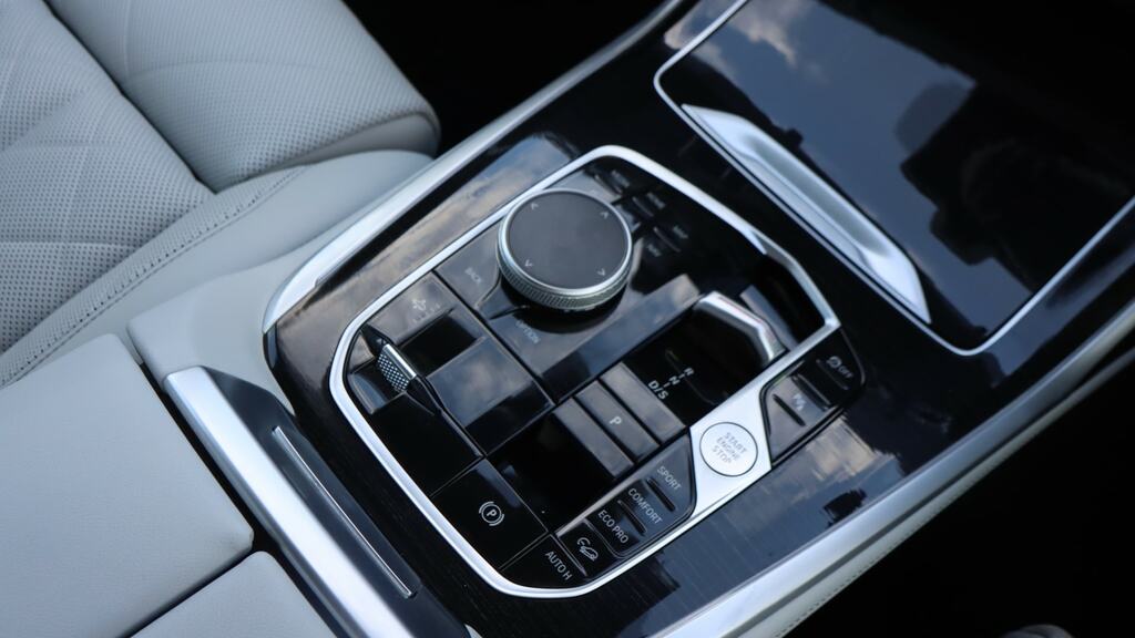 BMW X7 Xdrive40d Mht M Sport Step Black #10
