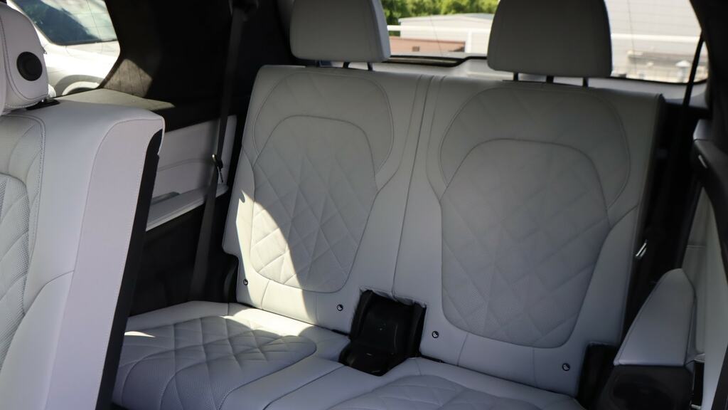 BMW X7 Xdrive40d Mht M Sport Step Black #32