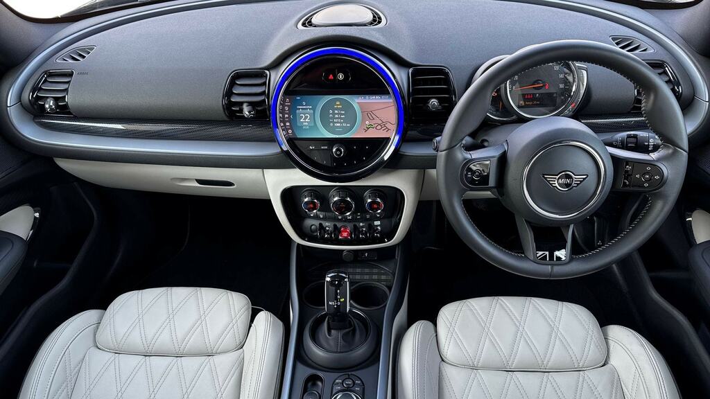Mini Clubman 1.5 Cooper Exclusive Premium 6Dr Black #4