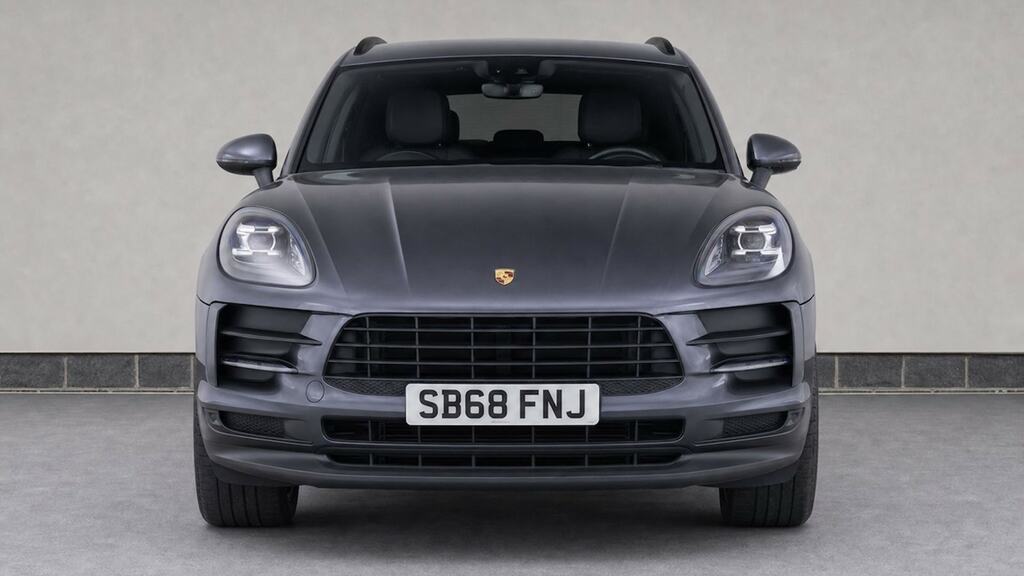Porsche Macan 5dr Pdk SB68FNJ Grey #5