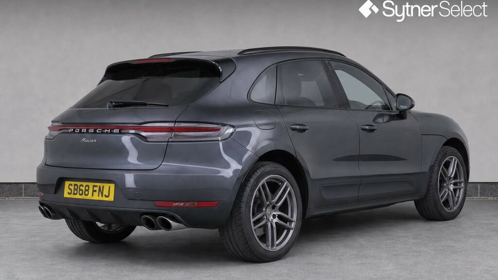 Porsche Macan 5dr Pdk SB68FNJ Grey #4