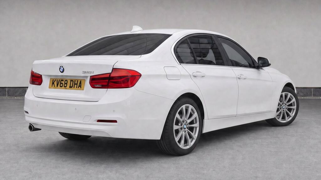 BMW 3 Series 318I Se Step KV68DHA White #4
