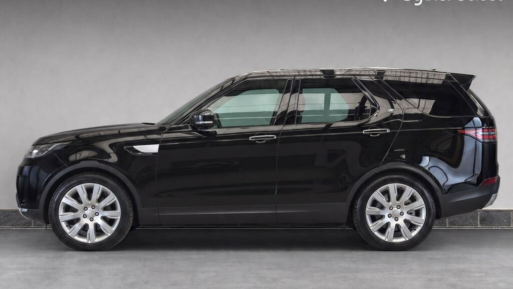 Land Rover Discovery 2.0 Si4 Hse Luxury Black #6