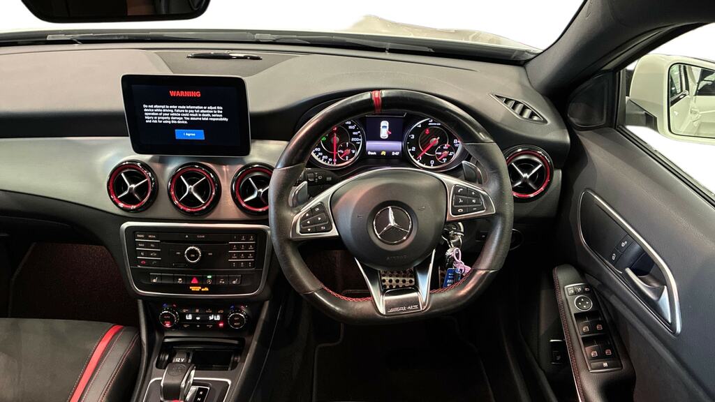 Mercedes-Benz GLA Class Amg Line Black #8