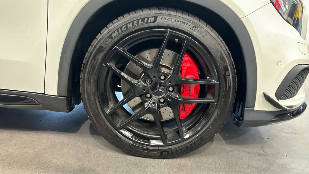 Mercedes-Benz GLA Class Amg Line Black #25