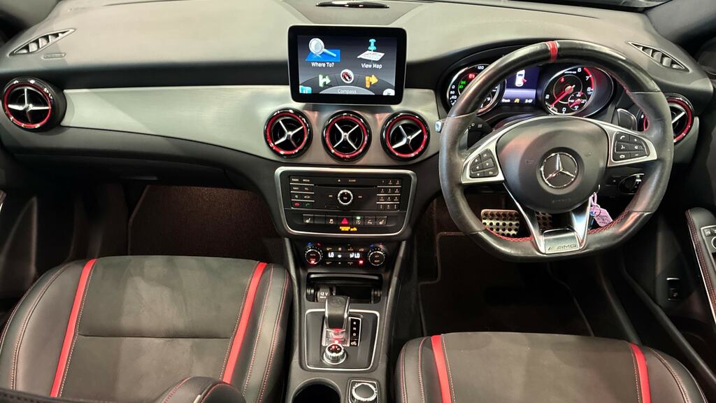 Mercedes-Benz GLA Class Amg Line Black #6