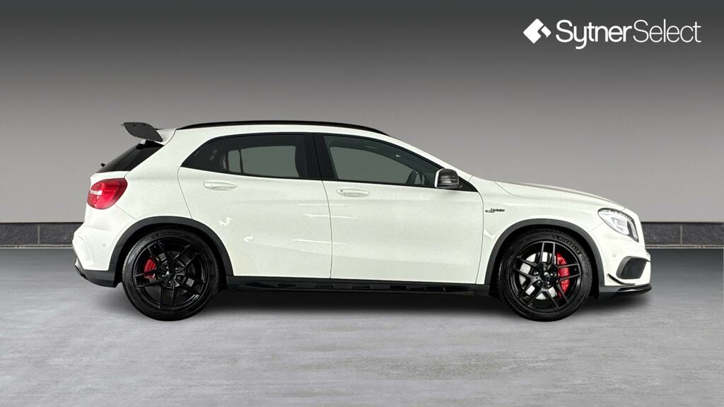Mercedes-Benz GLA Class Amg Line Black #3