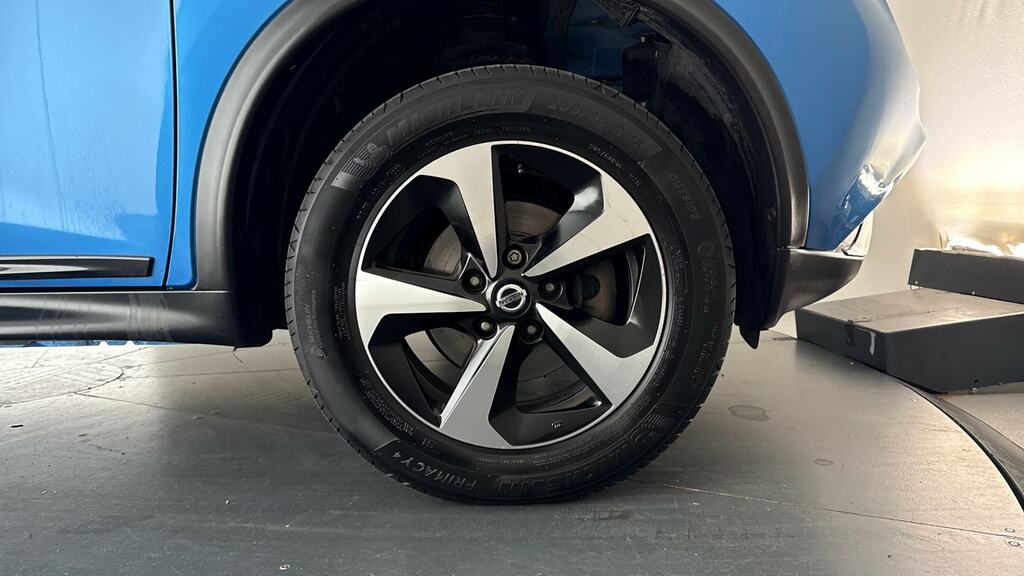 Nissan Juke Bose Personal Editio Blue #23