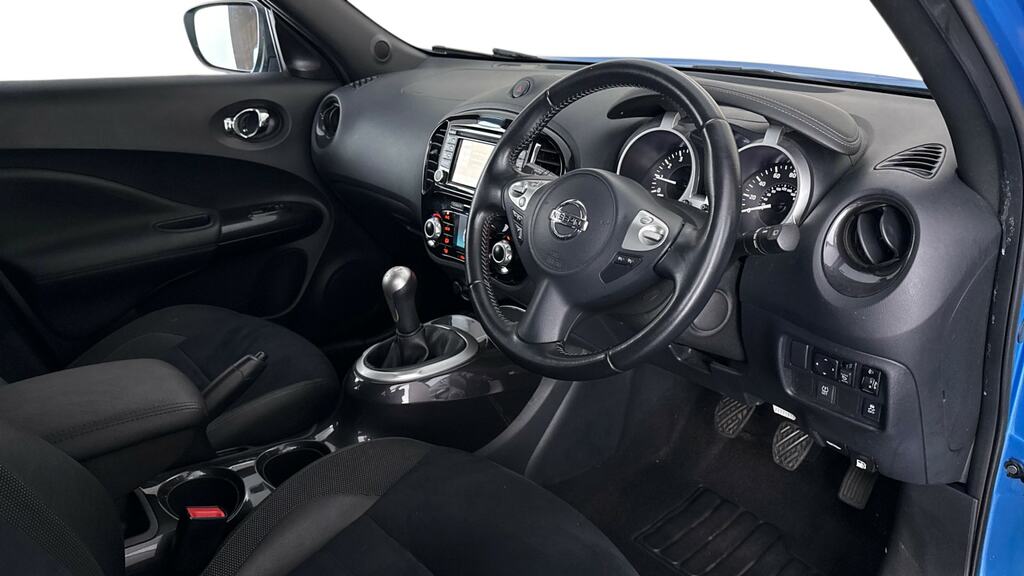 Nissan Juke Bose Personal Editio Blue #9