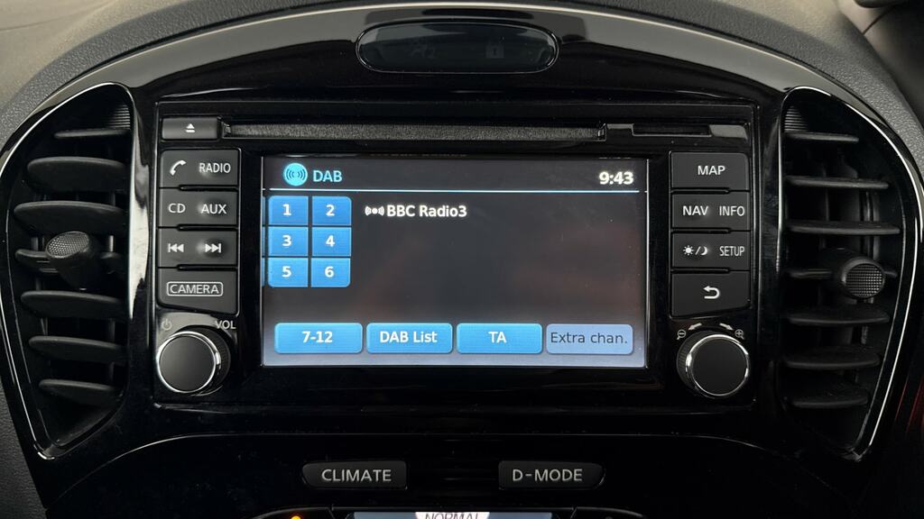 Nissan Juke Bose Personal Editio Blue #20
