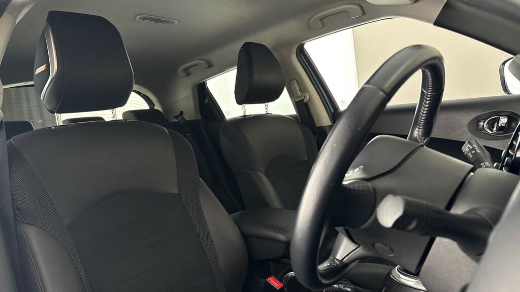 Nissan Juke Bose Personal Editio Blue #10