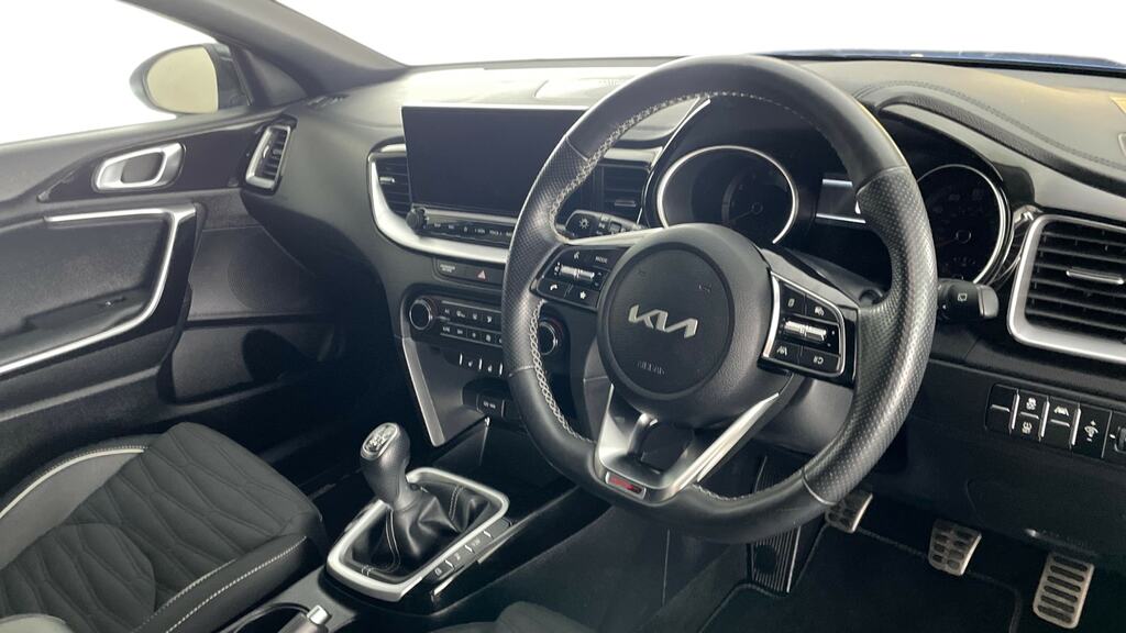 Kia Ceed 1.5T Gdi Isg Gt-line White #9