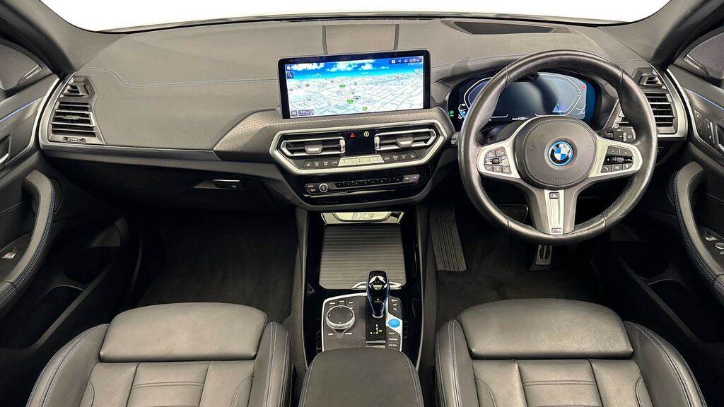 BMW iX3 210Kw M Sport Pro 80Kwh HK22FET White #4