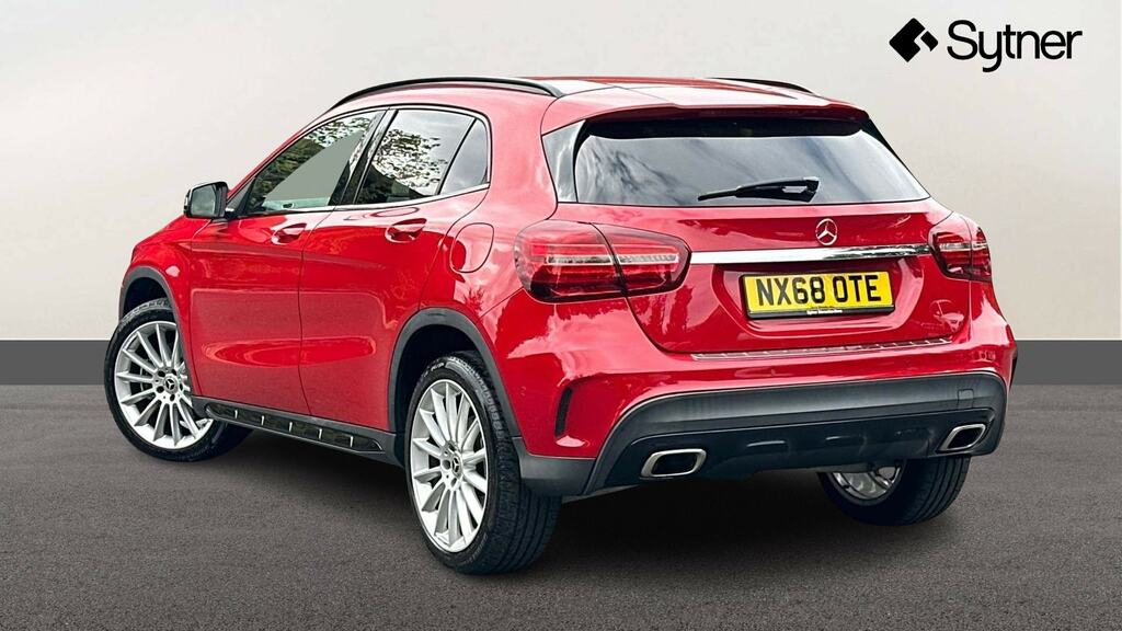 Mercedes-Benz GLA Class Gla 220D 4Matic Amg Line Premium Red #2