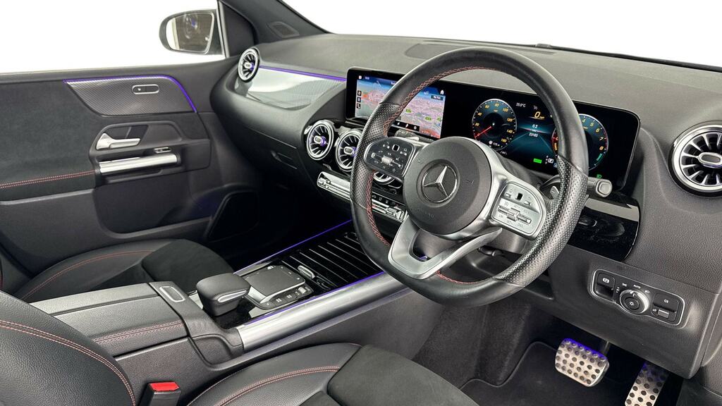Mercedes-Benz B Class B250e Amg Line Premium Black #3