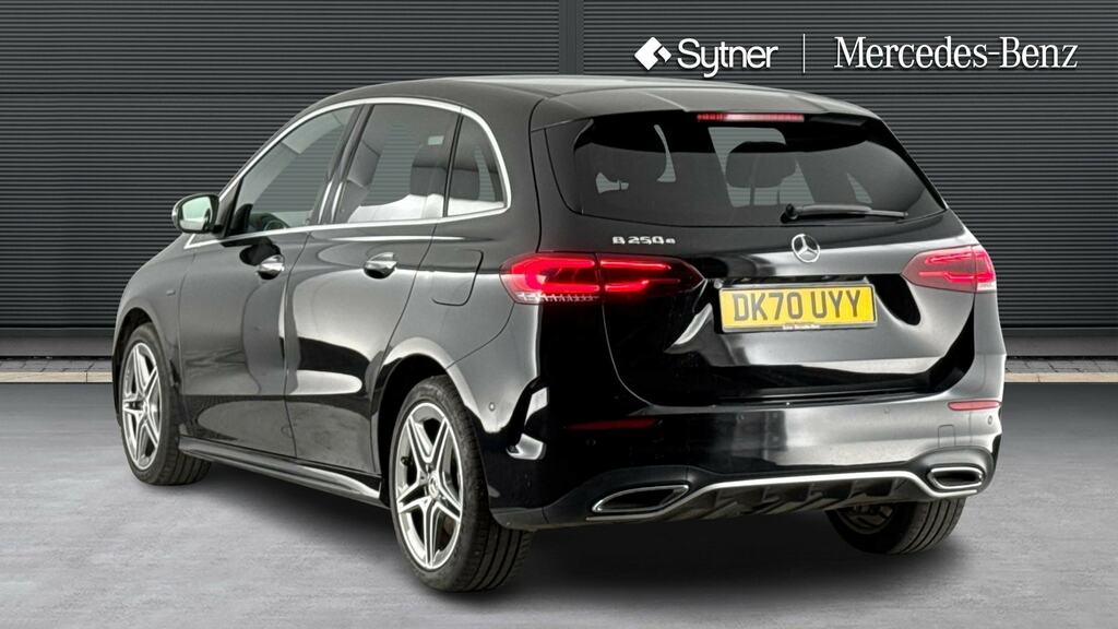 Mercedes-Benz B Class B250e Amg Line Premium Black #2