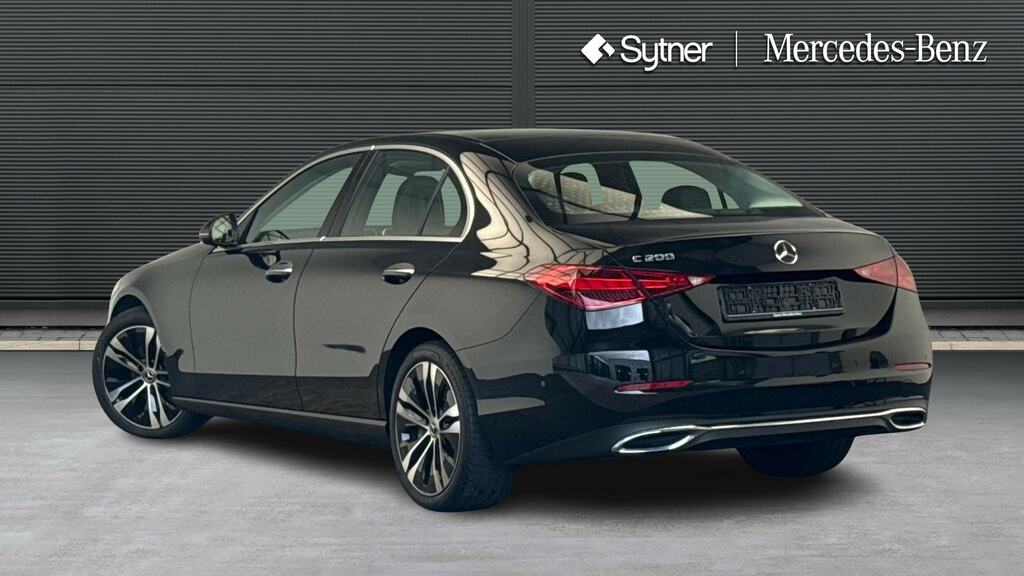 Mercedes-Benz C Class C200 Exclusive Luxury 9G-tronic Black #2