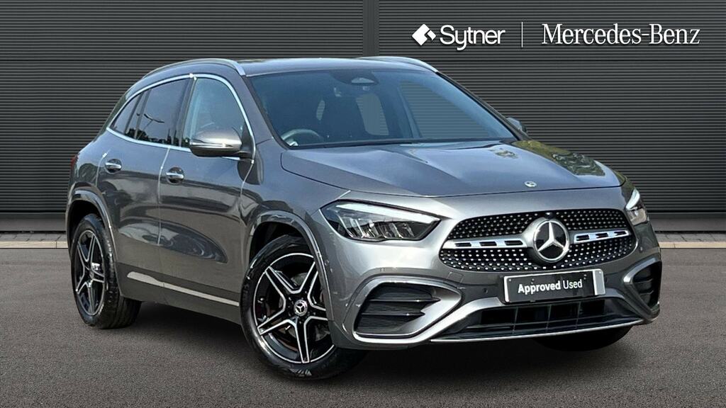 Mercedes-Benz GLA Class Gla 200 Amg Line Executive Grey