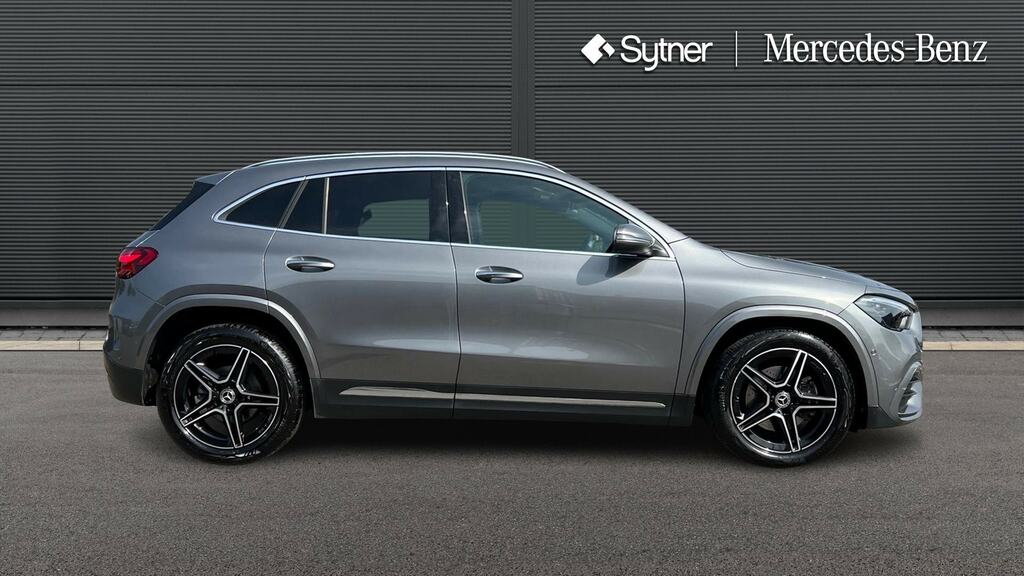 Mercedes-Benz GLA Class Gla 200 Amg Line Executive EK75GAA Grey #4