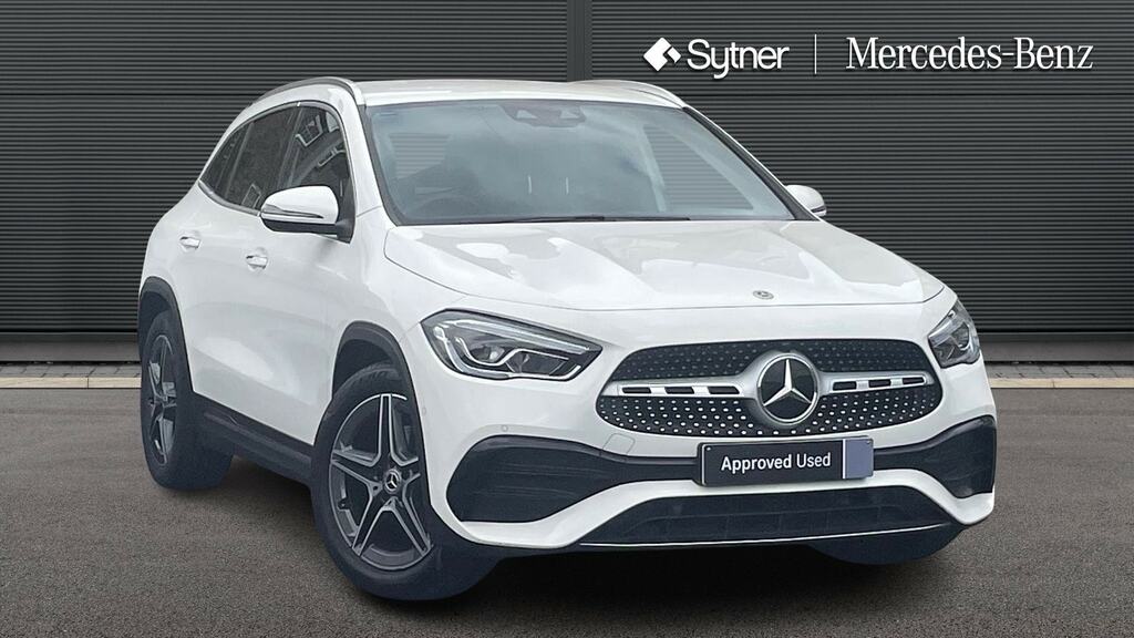 Mercedes-Benz GLA Class Gla 200 Amg Line Premium White