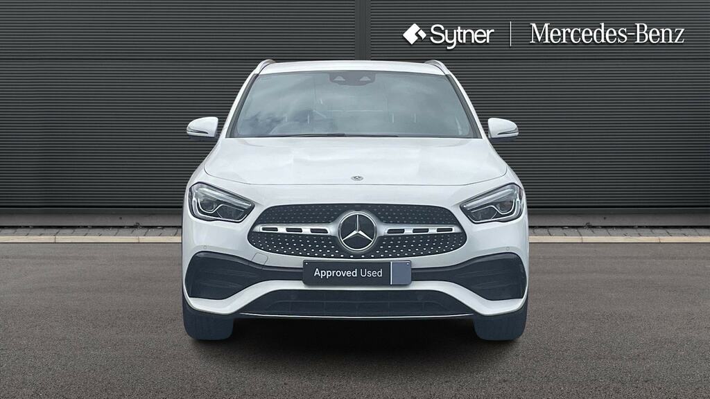 Mercedes-Benz GLA Class Gla 200 Amg Line Premium White #6