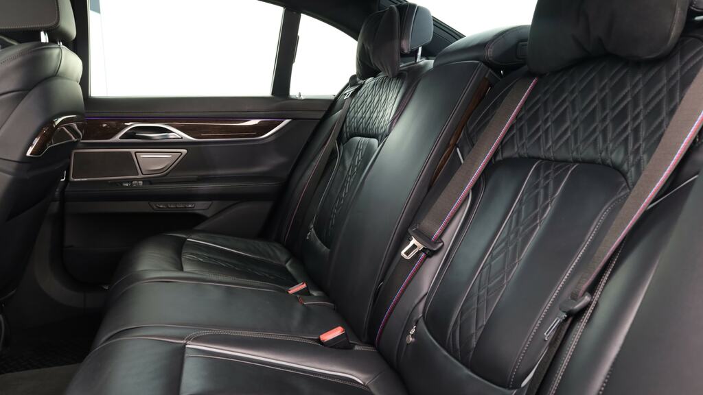 BMW 7 Series Saloon Black #12