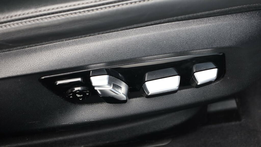 BMW 7 Series Saloon Black #28
