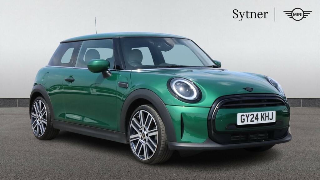 Mini Hatch 1.5 Cooper Exclusive Premium Green
