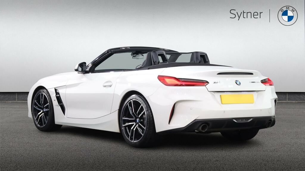 BMW Z4 Sdrive 20I M Sport White #3