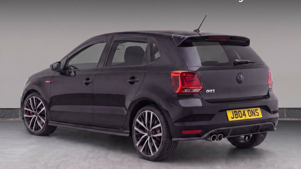 Volkswagen Polo 1.8 Tsi Gti Black #3