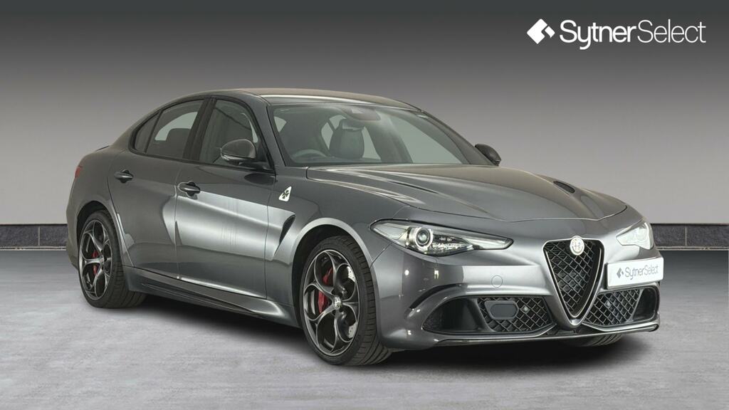 Alfa Romeo Giulia 2.9 V6 Biturbo Quadrifoglio Grey