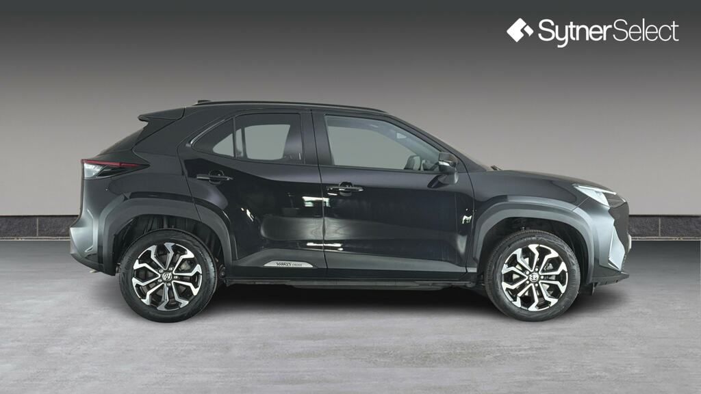 Toyota Yaris Cross 1.5 Hybrid Design Cvt CA75FTF Black #3