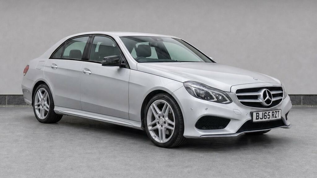 Mercedes-Benz E Class E220 Bluetec Amg Night Edition 7G-tronic BJ65RZT Silver