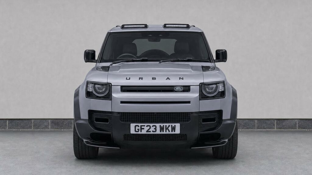 Land Rover Defender 90 3.0 D250 Hard Top Black #5