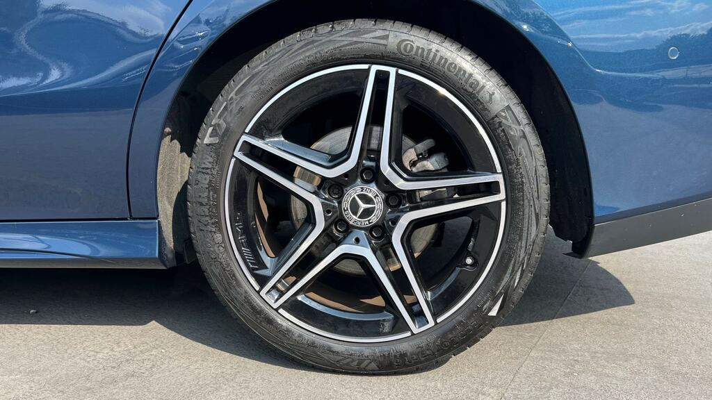 Mercedes-Benz CLA Class Cla 200 Amg Line Premium Tip Blue #5