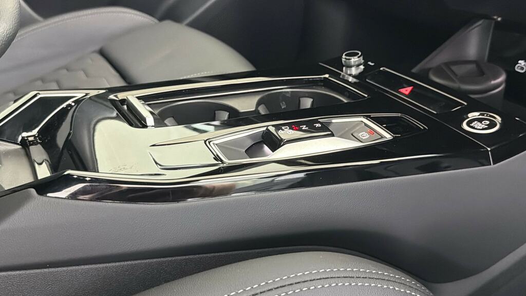 Audi A6 E-tron Avant 370Kw S6 Quattro 100Kwh Launch Edition Black #13