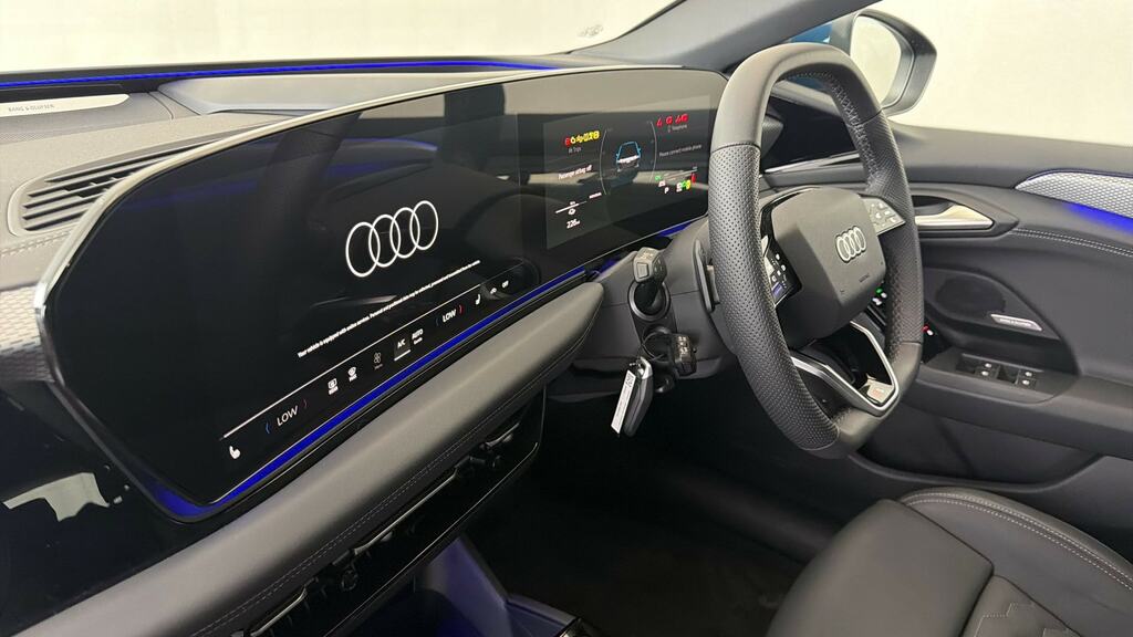 Audi A6 E-tron Avant 370Kw S6 Quattro 100Kwh Launch Edition Black #11