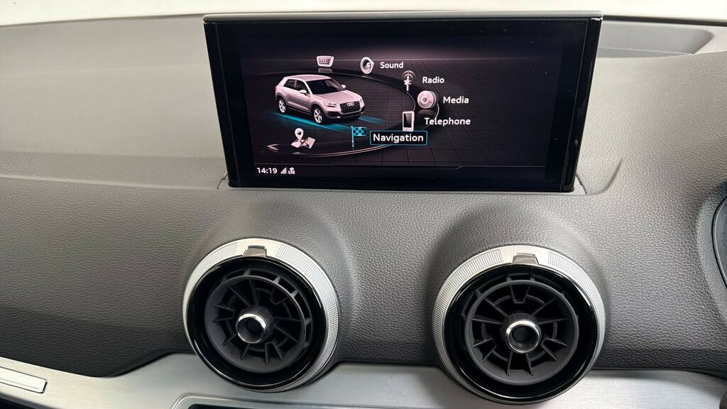 Audi Q2 30 Tfsi Sport Grey #12