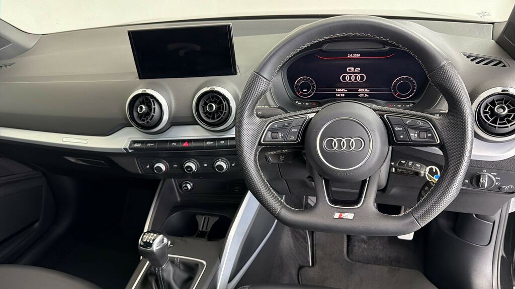 Audi Q2 30 Tfsi Sport Grey #10